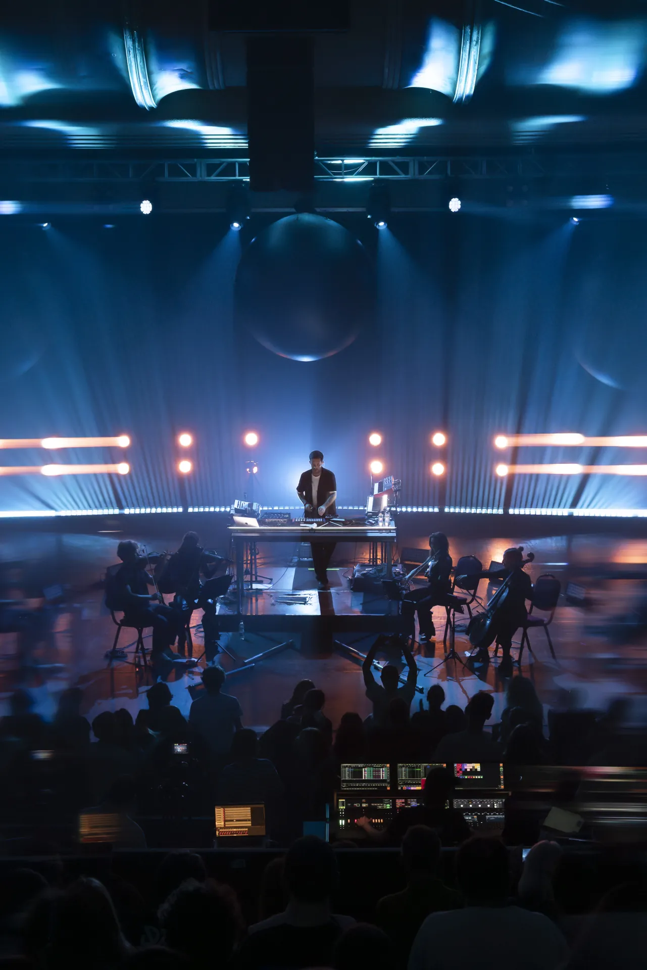 Angara Musician Duo photography featuring immersive visuals, pulsating energy, and audience interaction at a concert.